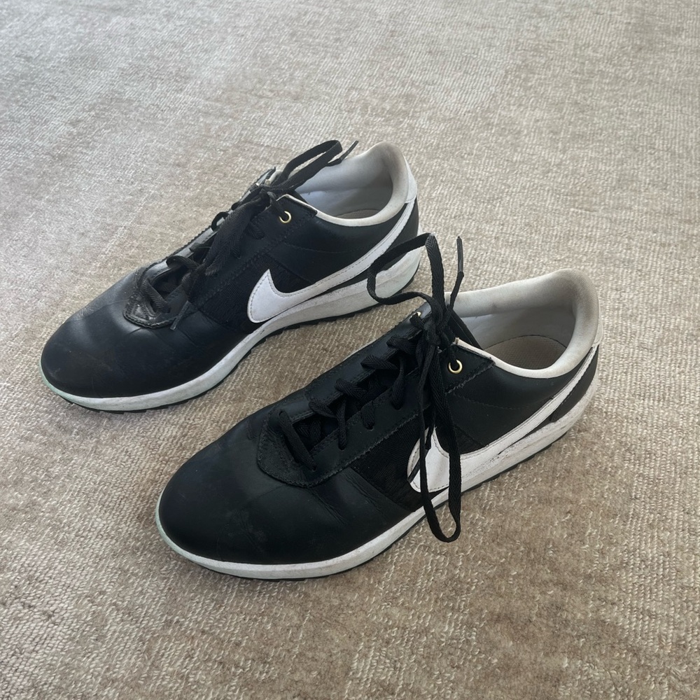Nike women’s golf shoes